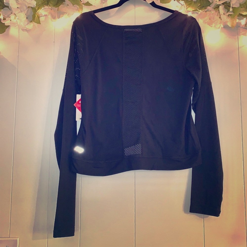 Cute dry fit doing fitness shirt